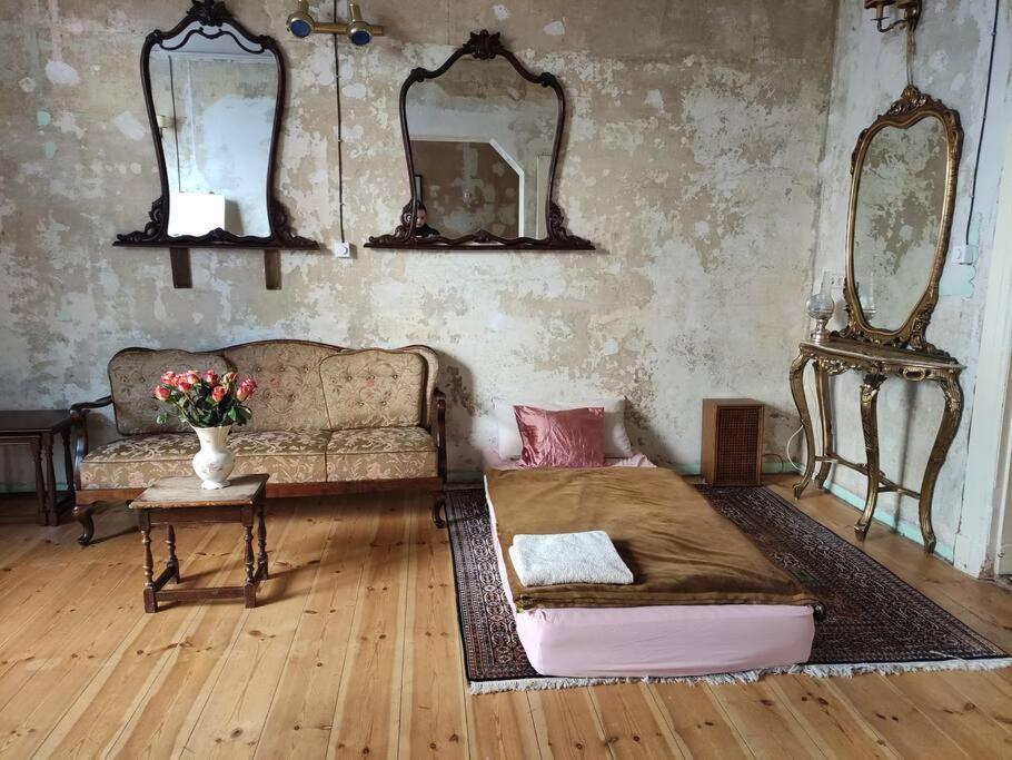 Schoeneberg Holiday Flat & Art Gallery Берлін Екстер'єр фото